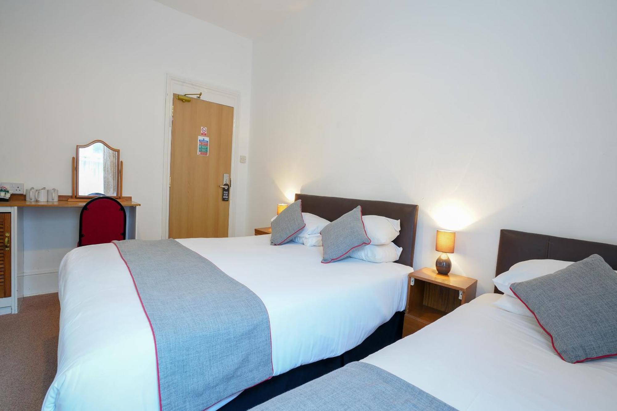 Oyo Shanklin Beach Hotel المظهر الخارجي الصورة